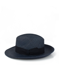 60 / 5.000 PANAMA straw hat with short brim raised at the back, trilby type