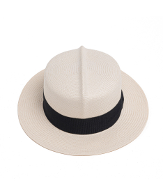 Panasoft hat with round head and fine Panama Montecristi crest rib
