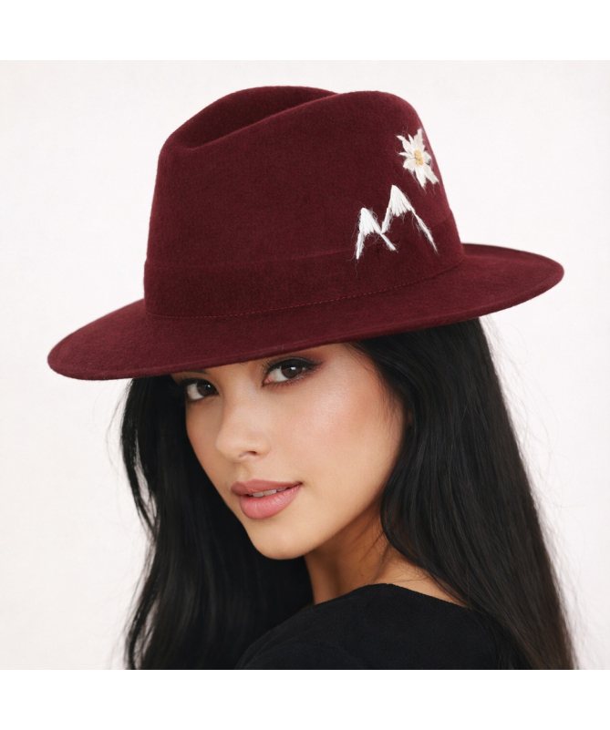 Women's felt hat with hand embroidery, Made in Italy