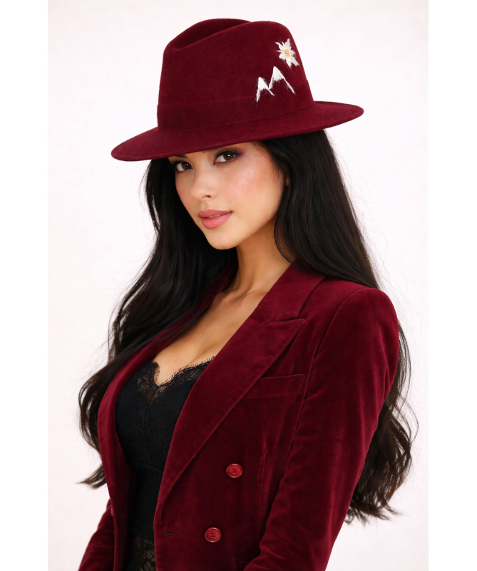 Cappello feltro donna ricamo a mano Made in Italy