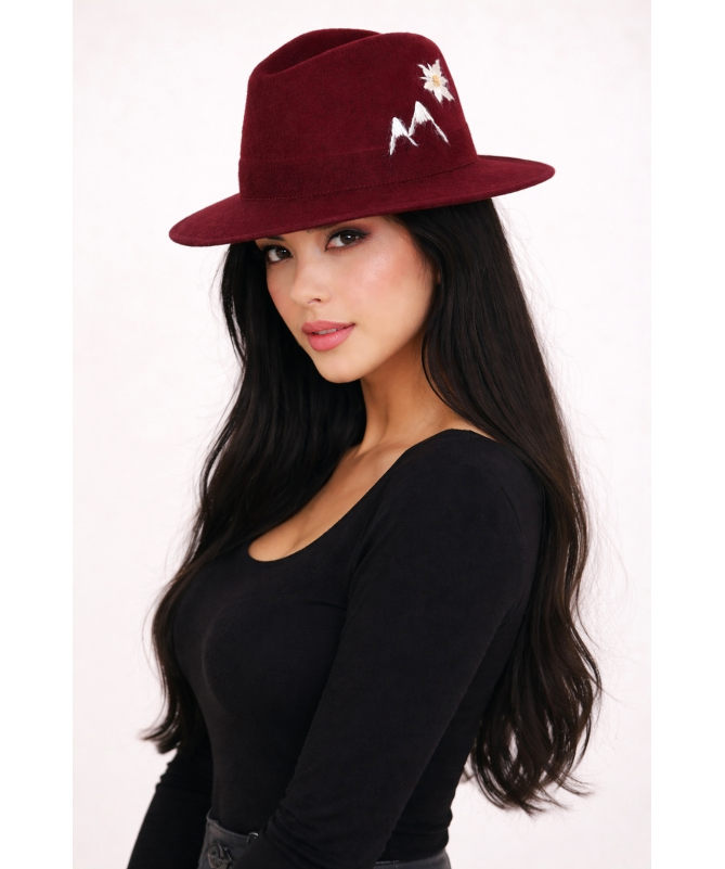 Cappello feltro donna ricamo a mano Made in Italy