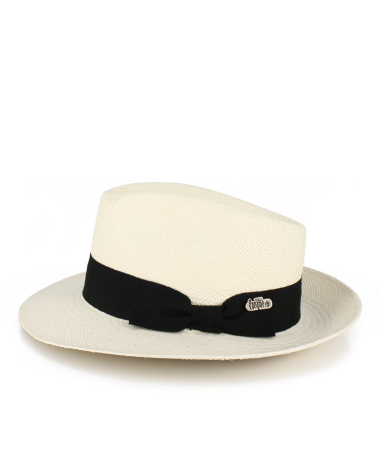 Men's Panama hat with brooch, Made in Italy, handwoven in Ecuador