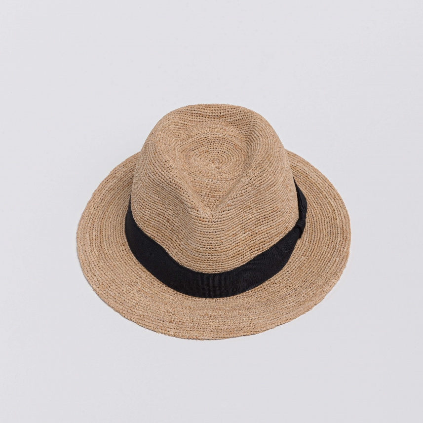 Cappello in rafia naturale extra-fino