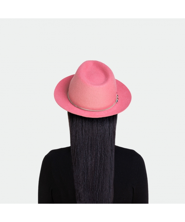 Cappello donna in feltro fiore-gioiello forma Fedora ala stretta
